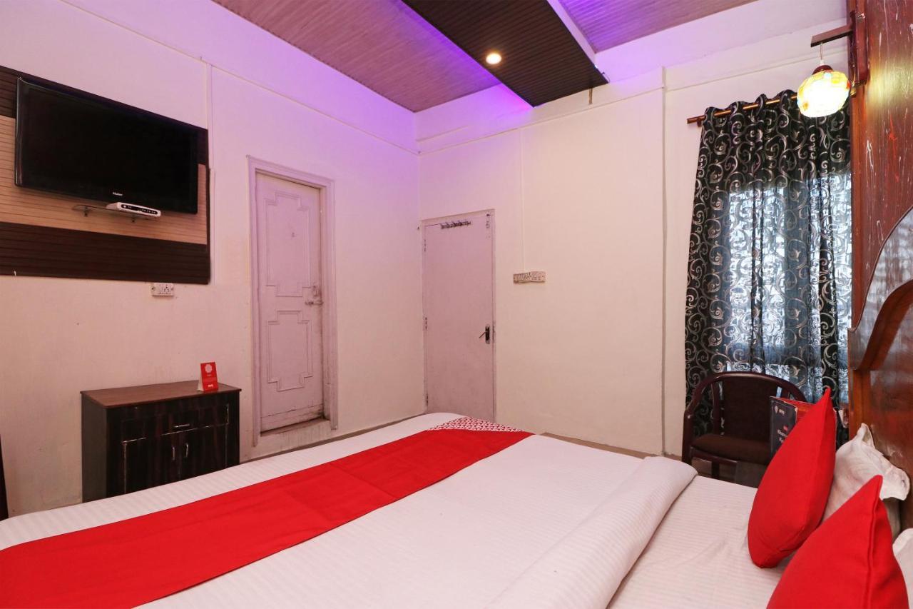 Oyo 80678 Shreenath Residency Нью-Дели Экстерьер фото